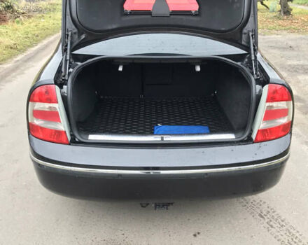 Чорний Шкода Суперб, об'ємом двигуна 2 л та пробігом 333 тис. км за 5500 $, фото 5 на Automoto.ua