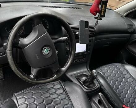 Черный Шкода Суперб, объемом двигателя 1.78 л и пробегом 352 тыс. км за 4700 $, фото 14 на Automoto.ua