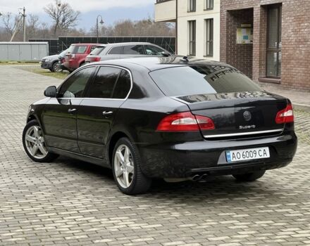 Чорний Шкода Суперб, об'ємом двигуна 2 л та пробігом 300 тис. км за 7800 $, фото 3 на Automoto.ua