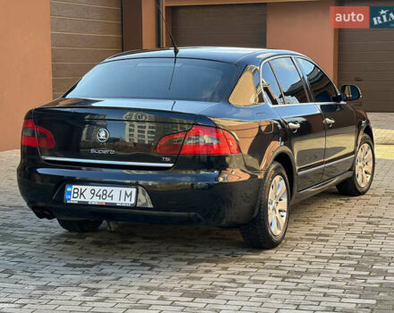 Чорний Шкода Суперб, об'ємом двигуна 1.8 л та пробігом 190 тис. км за 5555 $, фото 5 на Automoto.ua