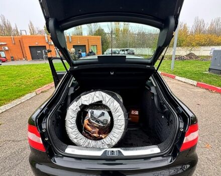 Черный Шкода Суперб, объемом двигателя 1.8 л и пробегом 114 тыс. км за 6300 $, фото 8 на Automoto.ua