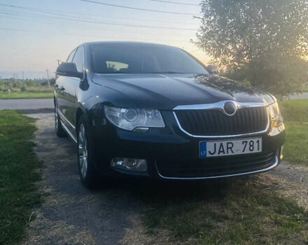 Чорний Шкода Суперб, об'ємом двигуна 2 л та пробігом 260 тис. км за 5900 $, фото 2 на Automoto.ua