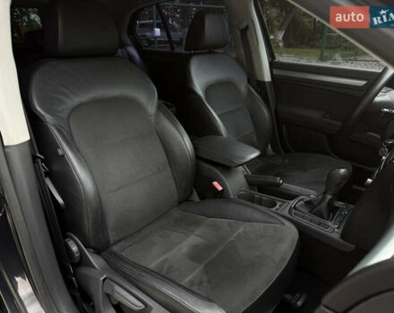 Черный Шкода Суперб, объемом двигателя 1.8 л и пробегом 277 тыс. км за 8300 $, фото 9 на Automoto.ua