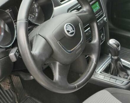 Черный Шкода Суперб, объемом двигателя 1.8 л и пробегом 60 тыс. км за 10500 $, фото 23 на Automoto.ua