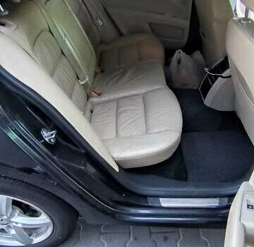 Чорний Шкода Суперб, об'ємом двигуна 2 л та пробігом 255 тис. км за 9700 $, фото 4 на Automoto.ua