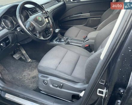 Черный Шкода Суперб, объемом двигателя 1.8 л и пробегом 342 тыс. км за 6500 $, фото 42 на Automoto.ua