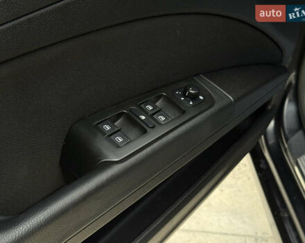 Черный Шкода Суперб, объемом двигателя 1.8 л и пробегом 277 тыс. км за 8300 $, фото 11 на Automoto.ua