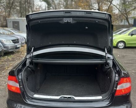 Чорний Шкода Суперб, об'ємом двигуна 2 л та пробігом 295 тис. км за 6999 $, фото 17 на Automoto.ua