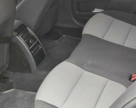 Черный Шкода Суперб, объемом двигателя 1.8 л и пробегом 60 тыс. км за 10500 $, фото 20 на Automoto.ua