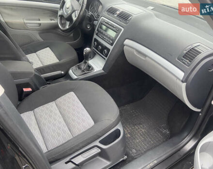 Черный Шкода Суперб, объемом двигателя 1.6 л и пробегом 239 тыс. км за 6700 $, фото 11 на Automoto.ua