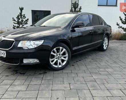 Черный Шкода Суперб, объемом двигателя 2 л и пробегом 296 тыс. км за 9300 $, фото 1 на Automoto.ua