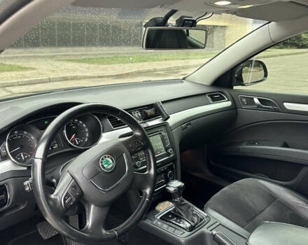 Шкода Суперб 2010 у Запоріжжя на Automoto.ua Чорний Шкода Суперб, об'ємом двигуна 1.8 л та пробігом 212 тис. км за 10500 $, фото 11 на Automoto.ua