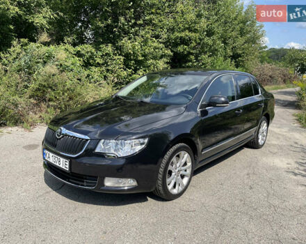 Черный Шкода Суперб, объемом двигателя 2 л и пробегом 312 тыс. км за 11500 $, фото 1 на Automoto.ua