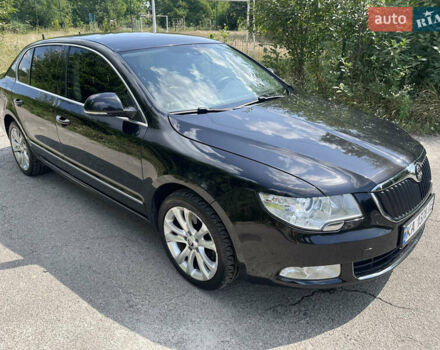 Черный Шкода Суперб, объемом двигателя 2 л и пробегом 312 тыс. км за 11500 $, фото 3 на Automoto.ua