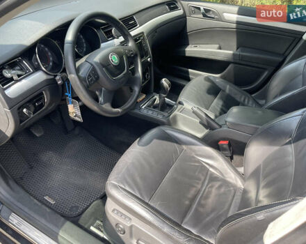 Черный Шкода Суперб, объемом двигателя 2 л и пробегом 312 тыс. км за 11500 $, фото 14 на Automoto.ua