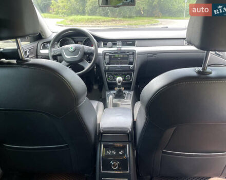 Черный Шкода Суперб, объемом двигателя 2 л и пробегом 312 тыс. км за 11500 $, фото 18 на Automoto.ua