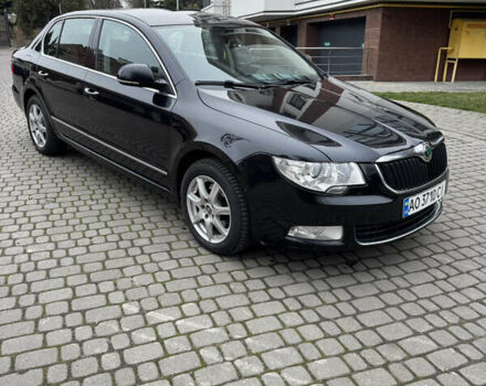 Черный Шкода Суперб, объемом двигателя 1.97 л и пробегом 261 тыс. км за 11700 $, фото 1 на Automoto.ua