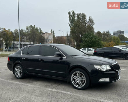 Шкода Суперб 2010 у Запоріжжя на Automoto.ua Чорний Шкода Суперб, об'ємом двигуна 1.8 л та пробігом 212 тис. км за 10500 $, фото 3 на Automoto.ua
