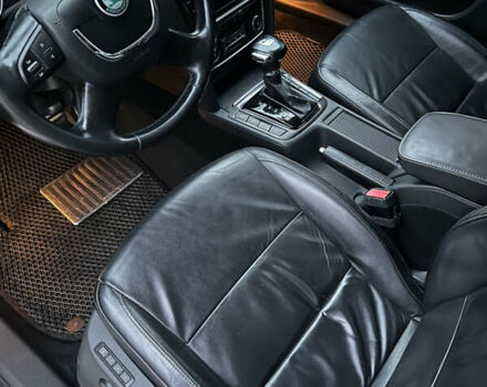 Черный Шкода Суперб, объемом двигателя 2 л и пробегом 310 тыс. км за 10500 $, фото 17 на Automoto.ua