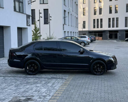 Шкода Суперб 2011 в Ужгороде на Automoto.ua Черный Шкода Суперб, объемом двигателя 1.97 л и пробегом 240 тыс. км за 13000 $, фото 10 на Automoto.ua