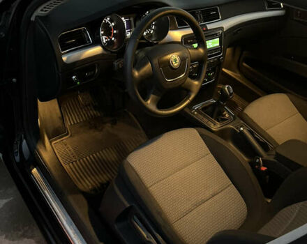 Черный Шкода Суперб, объемом двигателя 1.8 л и пробегом 247 тыс. км за 7399 $, фото 11 на Automoto.ua