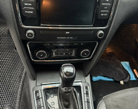 Черный Шкода Суперб, объемом двигателя 1.97 л и пробегом 313 тыс. км за 11800 $, фото 11 на Automoto.ua