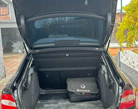 Черный Шкода Суперб, объемом двигателя 2 л и пробегом 280 тыс. км за 10700 $, фото 9 на Automoto.ua