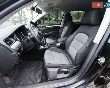 Черный Шкода Суперб, объемом двигателя 1.8 л и пробегом 242 тыс. км за 8600 $, фото 4 на Automoto.ua