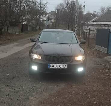 Черный Шкода Суперб, объемом двигателя 1.8 л и пробегом 330 тыс. км за 7500 $, фото 1 на Automoto.ua