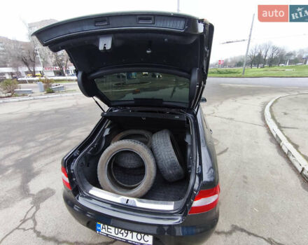 Черный Шкода Суперб, объемом двигателя 1.8 л и пробегом 242 тыс. км за 8600 $, фото 10 на Automoto.ua