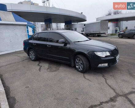 Черный Шкода Суперб, объемом двигателя 1.8 л и пробегом 242 тыс. км за 8600 $, фото 3 на Automoto.ua