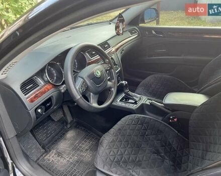 Шкода Суперб 2013 в Синельниковом на Automoto.ua Черный Шкода Суперб, объемом двигателя 2 л и пробегом 400 тыс. км за 11999 $, фото 12 на Automoto.ua