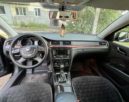 Шкода Суперб 2013 в Синельниковом на Automoto.ua Черный Шкода Суперб, объемом двигателя 2 л и пробегом 400 тыс. км за 11999 $, фото 7 на Automoto.ua