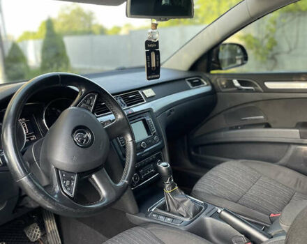 Чорний Шкода Суперб, об'ємом двигуна 1.97 л та пробігом 250 тис. км за 12200 $, фото 23 на Automoto.ua