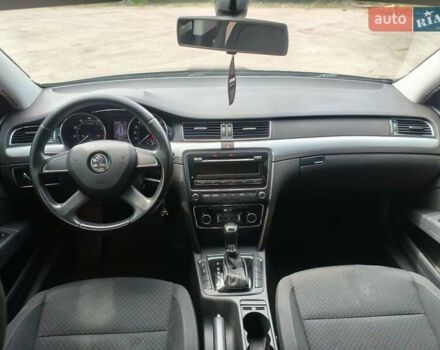 Черный Шкода Суперб, объемом двигателя 1.8 л и пробегом 227 тыс. км за 9999 $, фото 16 на Automoto.ua