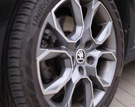 Чорний Шкода Суперб, об'ємом двигуна 2 л та пробігом 239 тис. км за 11400 $, фото 25 на Automoto.ua