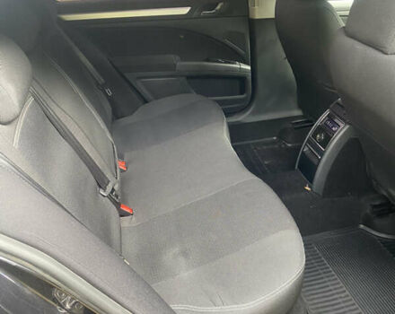 Черный Шкода Суперб, объемом двигателя 1.8 л и пробегом 165 тыс. км за 12000 $, фото 5 на Automoto.ua