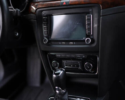 Чорний Шкода Суперб, об'ємом двигуна 2 л та пробігом 239 тис. км за 11400 $, фото 9 на Automoto.ua