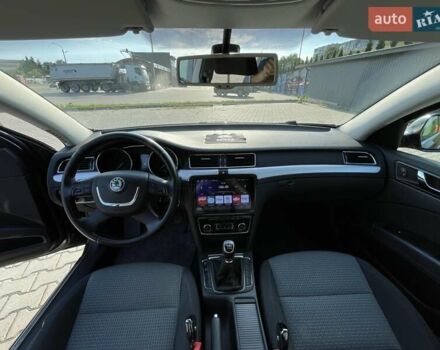 Черный Шкода Суперб, объемом двигателя 2 л и пробегом 242 тыс. км за 12200 $, фото 16 на Automoto.ua