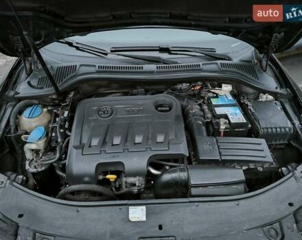 Черный Шкода Суперб, объемом двигателя 2 л и пробегом 275 тыс. км за 11900 $, фото 11 на Automoto.ua