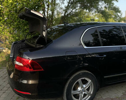 Чорний Шкода Суперб, об'ємом двигуна 1.97 л та пробігом 250 тис. км за 12200 $, фото 8 на Automoto.ua