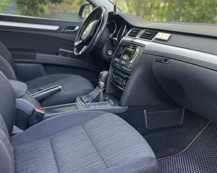 Чорний Шкода Суперб, об'ємом двигуна 1.97 л та пробігом 250 тис. км за 12200 $, фото 18 на Automoto.ua