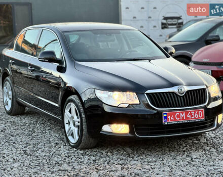Черный Шкода Суперб, объемом двигателя 1.6 л и пробегом 220 тыс. км за 10600 $, фото 2 на Automoto.ua
