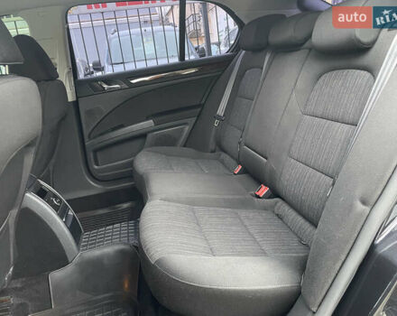 Черный Шкода Суперб, объемом двигателя 1.8 л и пробегом 212 тыс. км за 13999 $, фото 8 на Automoto.ua