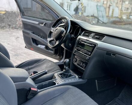 Черный Шкода Суперб, объемом двигателя 1.8 л и пробегом 350 тыс. км за 10000 $, фото 3 на Automoto.ua