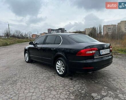 Чорний Шкода Суперб, об'ємом двигуна 2 л та пробігом 351 тис. км за 12800 $, фото 1 на Automoto.ua
