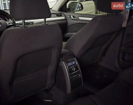 Черный Шкода Суперб, объемом двигателя 1.8 л и пробегом 253 тыс. км за 10799 $, фото 12 на Automoto.ua