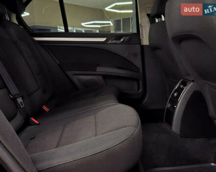 Черный Шкода Суперб, объемом двигателя 1.8 л и пробегом 253 тыс. км за 10799 $, фото 13 на Automoto.ua