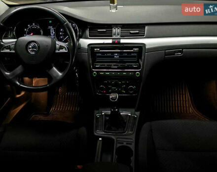 Черный Шкода Суперб, объемом двигателя 1.8 л и пробегом 253 тыс. км за 10799 $, фото 15 на Automoto.ua