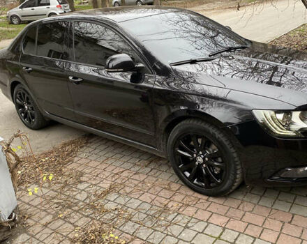 Черный Шкода Суперб, объемом двигателя 1.97 л и пробегом 320 тыс. км за 12500 $, фото 3 на Automoto.ua